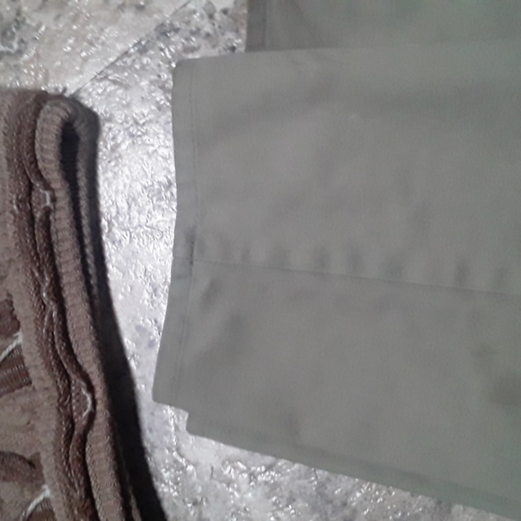 AFO - Adult Full Outfit - Picture 7 of 12